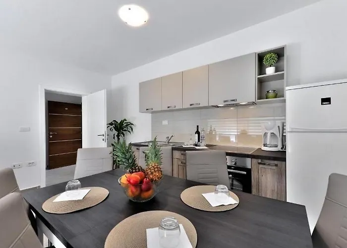 Apartman With Parking Space Zadar - 24099